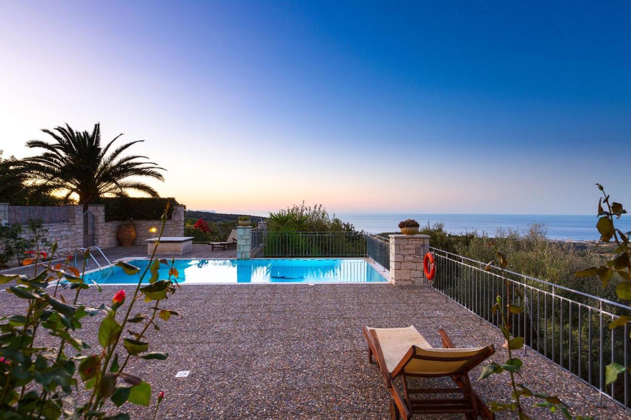 Belvedere Villas Prasiai Екстериор снимка